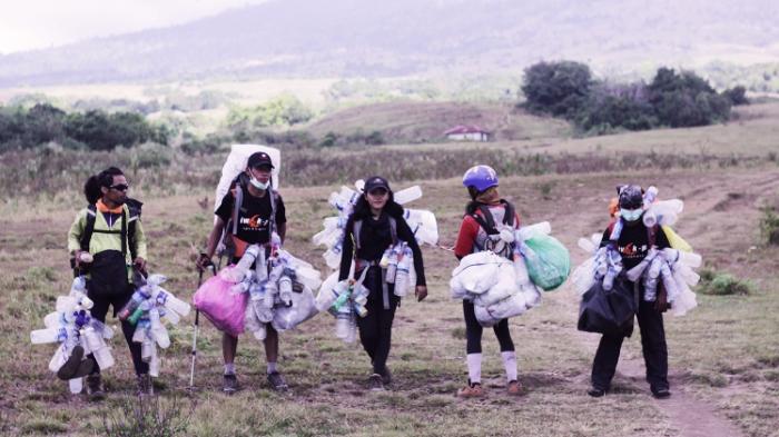 komunitas-gimbal-rinjani Hiking di Taman Nasional: Cara Menikmati Alam Tanpa Merusak Ekosistem Lokal