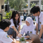 siswa SMAN 13 Bandung aktif mengikuti kegiatan sekolah untuk mengembangkan potensi diri